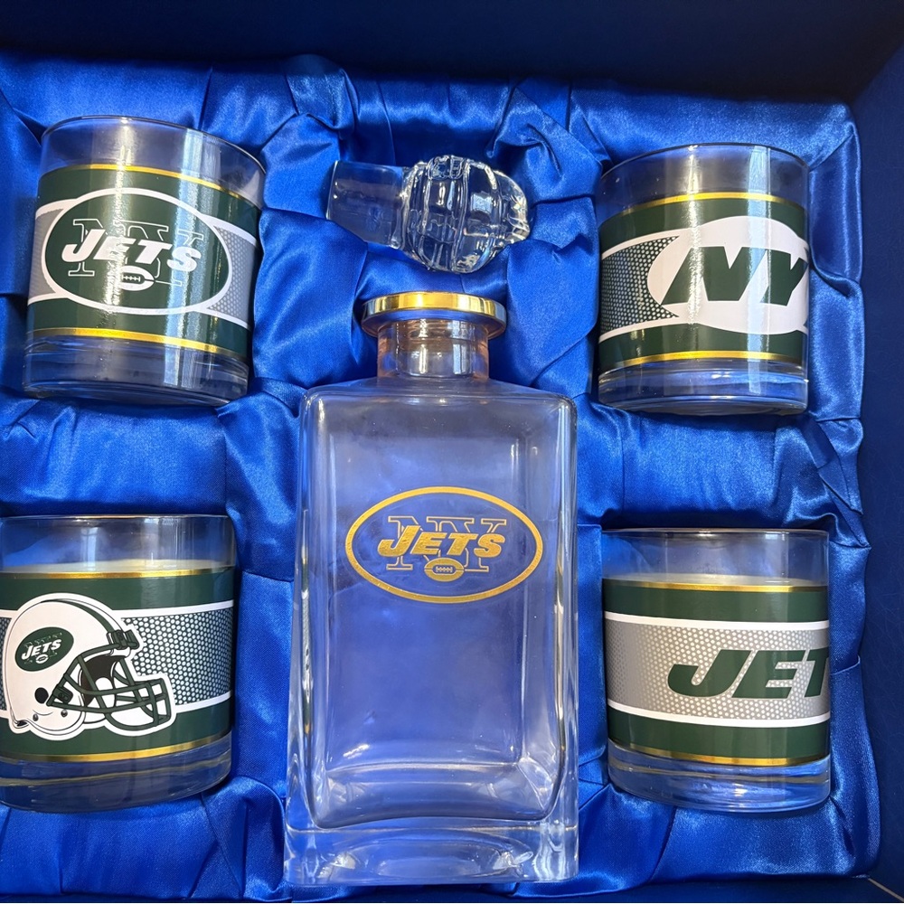 Bradford Exchange NY Jets Blue & Gold Crest Box w/ Certificate of Authenticity